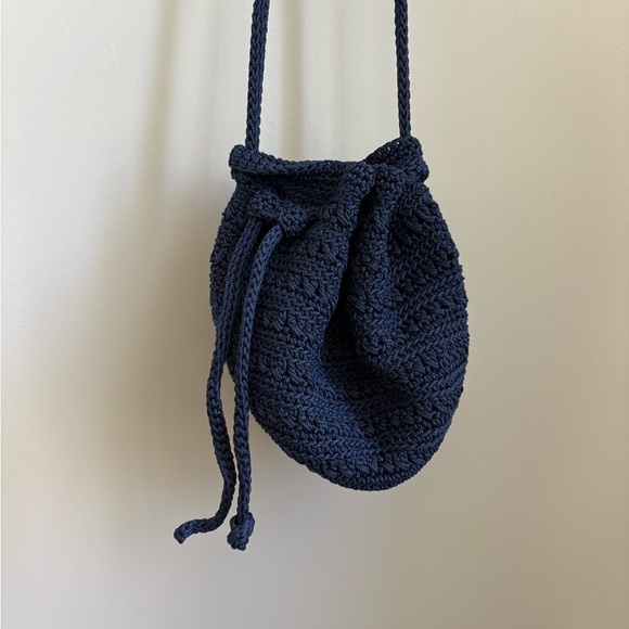THE SAK MACRAME CROSSBODY BUCKET BAG TOGGLE CINCH NAVY BLUE PURSE - Picture 2 of 3